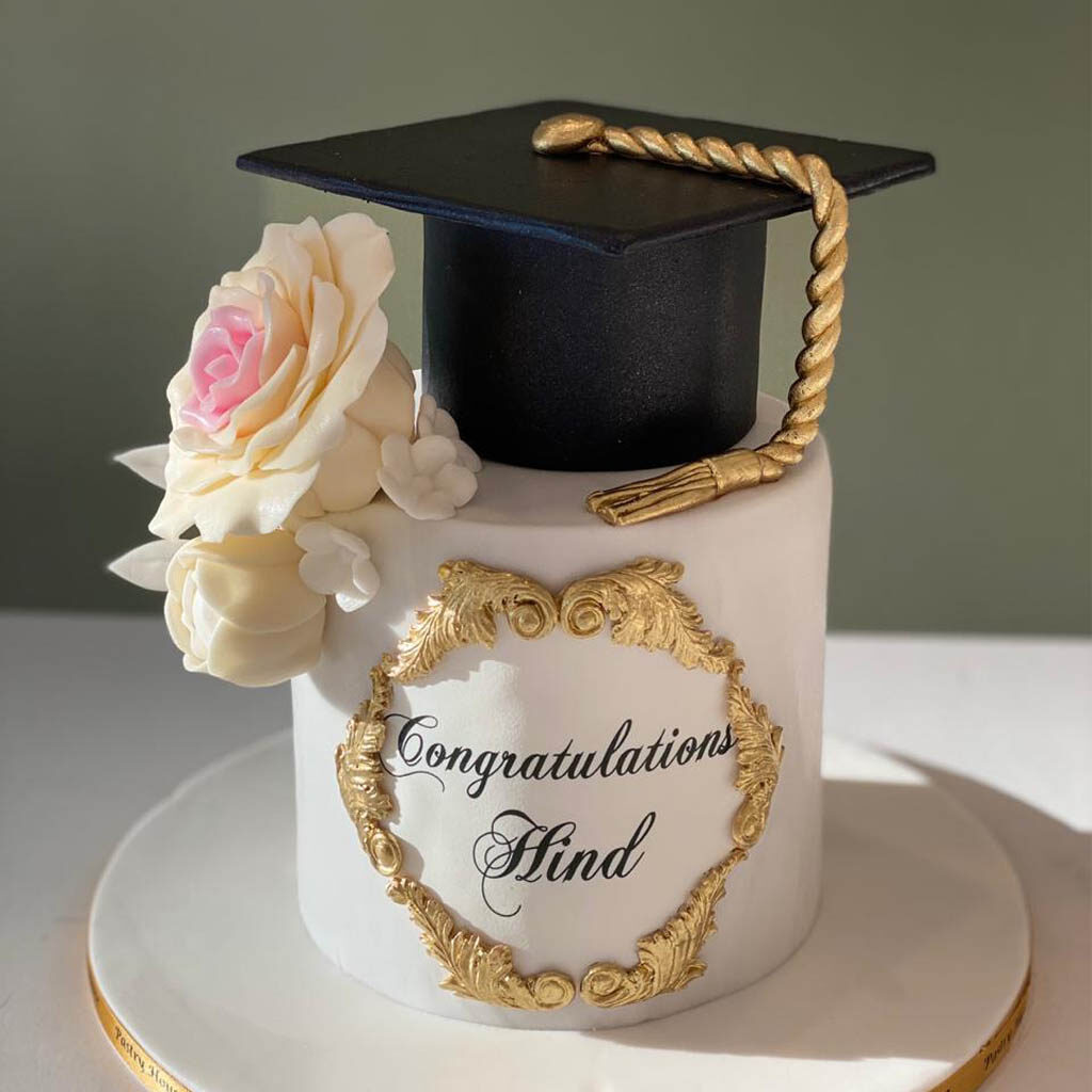 Elegant graduation cakes . 👩‍🎓👩‍🎓 . . Have you ordered yours?  📞0706907878 Call, SMS or WhatsApp #spreadingloveonec... | Instagram