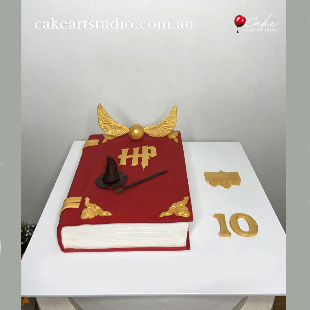 CAKE ART shop - Coordinato Harry Potter @Cake art shop #compleanno #festa  #cartoon #happybirthday #happybirthdaycake #instagram #cakeart #onthetable  #coordinatofestatema #festainfantil #balloons